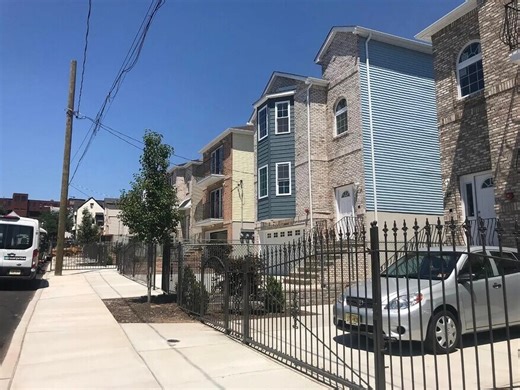 11 Stanton St, Newark, NJ 07114 - For Rent