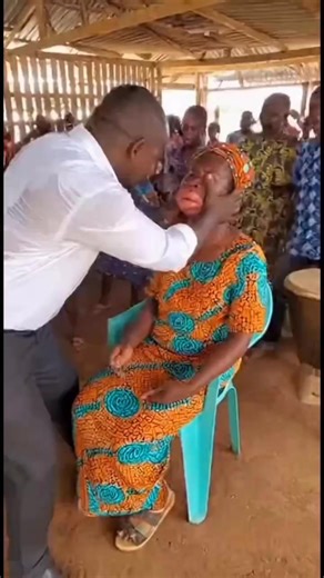 Hen came out from mouth | Grey Alex