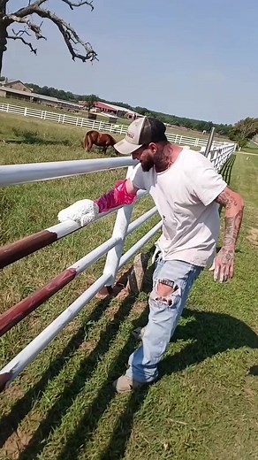 that is the smartest thing I think I have ever seen #agriculture #johndeere #harvest #farming #fendt #newholland #farmlife #claas #caseih #fblifestyle | Christina K. March