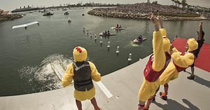 WATCH: How did the chicken break the Red Bull Flugtag World Record?