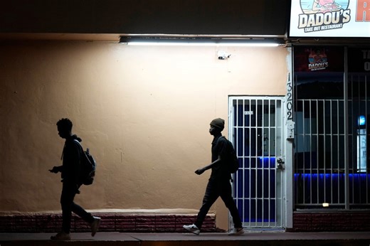 Why do we change the clocks? US divided by daylight saving time debate