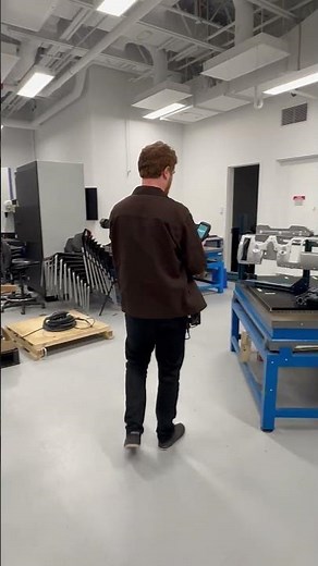 Scan Freely with the HandySCAN 3D | EVO Series and Mobility Kit