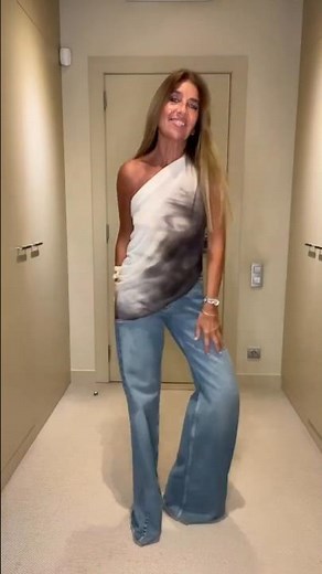 Vaquero Campana Azul Claro Vs Palazzo Negro: El Mismo Top Satinado Lo Resuelve Todo #fashiontrends