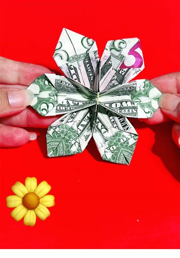 #Flor hecha con tres billetes #Money Flower Tutorial#Flower#origami#creatividad💵❤️🇺🇸