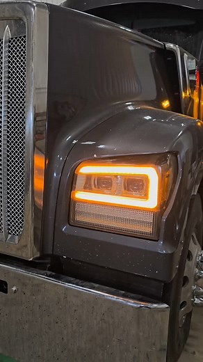 148 reactions · 5 comments | Our Kenworth W990 and T880 headlights...