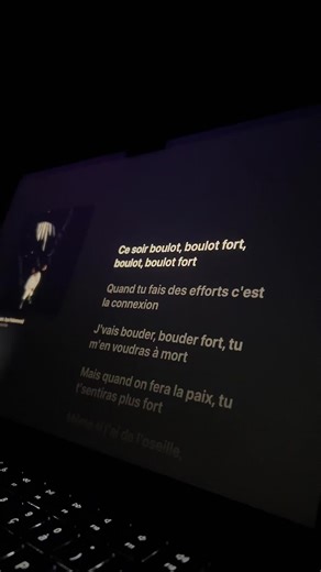 🎧🎵 Werenoi (feat . Aya Nakamura) - Chaleur #werenoi#ayanakamura#chaleur#pyramide#lyrics