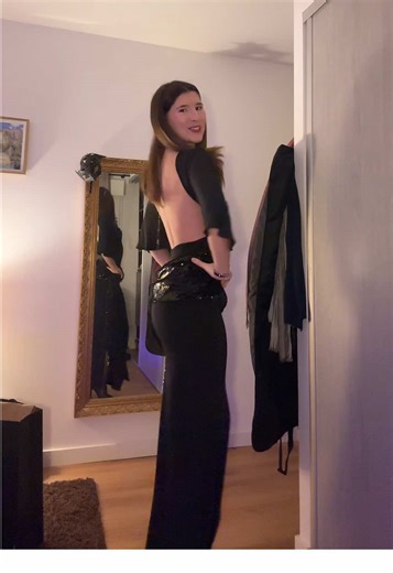Backless Dress from Zara: A Fashion Try-On