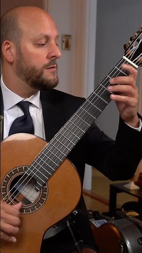 One of the coolest pieces for classical guitar! “El Colibri” by Sagreras! 🦅🔥#elcolibri #tariqharb