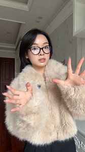 Xem GIÁ => https://s.shopee.vn/AA9i2JYmrp Áo lông màu be form lửng Cre: maingocneee13 | Thợ Săn Sale Siêu Đẳng