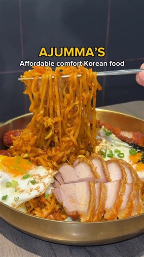 🇸🇬SG foodie | food review on Instagram: "My favourite affordable Korean restaurant with their new dishes! 😋 Have you guys tried @ajummasg new dishes yet? I’ve always loved Ajumma for their wallet-friendly & comforting Korean food! 🥘 Their new dishes are a must try too 🤩 🍜 Crazy Stir-Fried Spicy Ramyeon ($29.90) For 2pax & more! So much ingredients in this, it’s damn worth!! 🤩 Comes with spicy ramyeon, fried egg, tender pork belly, gochujang pork, Arabiki sausages, & roasted seaweed! Porti