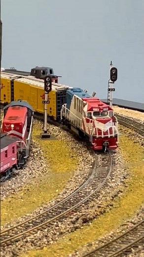 New HO Scale Top Layout In Lincoln Park Train Club 9/27/25