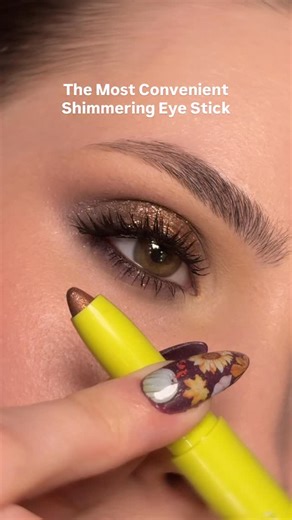 Eyeshadow sticks 🤎✨ #glittermakeuplook #eyemakeup #eyemakeuptutorial #ugccreator #beautyinfluencer | Beauty UGC