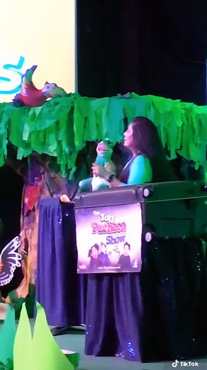 #sneezing #turtle #sick #savetheturtles #familyshow #puppet #sneeze #trick #gimmick #fyp