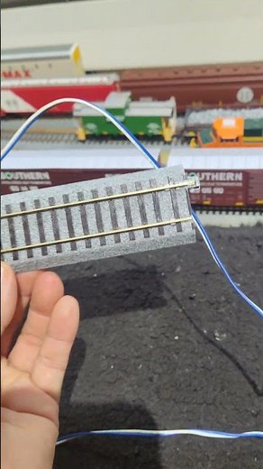 Quick video on Kato Unitrack...