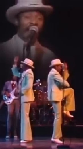 MissMissyPhillly🎼🎹🎸 | Blue Magic -“Sideshow” 1974 live This is a song recorded by American R&B soul vocal quintet Blue Magic, released in 1974. It was first... | Instagram