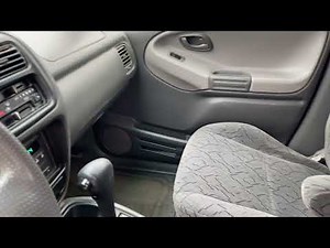 2004 Chevrolet Tracker - Lot 15125 - B