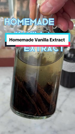 How to make homemade vanilla extract #baking #vanilla #vanillaextract