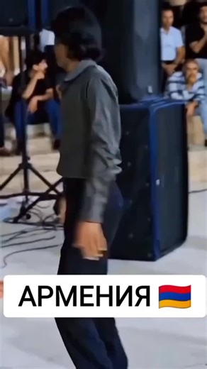 RAJABOV ABDUVALI on Instagram: "PATPISKA BOSIB QOYING 1K BULAYLIK 👌 Yangisi What looks like anime-level visual effects isn’t computer graphics — it’s a perfectly timed live performance executed in real time. 🔥🎬 In China, a group of students shocked audiences by bringing Dragon Ball to life on stage using practical lighting, choreography, smoke, and synchronized movement instead of CGI or post-production. Every “energy blast” effect was created through stage lighting cues, controlled smoke, an