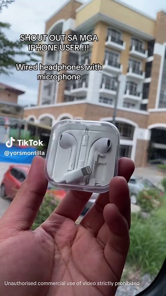 Best Wired Headphones with Microphone for iPhone Users