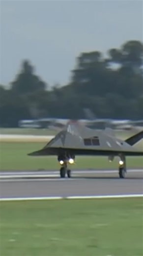 F-117 Nighthawk Full Version On www.airshowworld.com | Airshow World