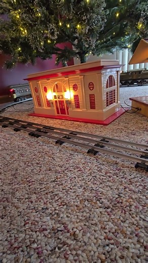 100 Year Old Classic Lionel 402 Train Around Tree #lionel #trains #modelrailroad #christmas