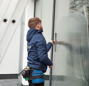 Schoon Achterhoek - Uw Vertrouwde Glazenwasser