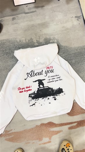 Explore the Latest Hoodie Trends with About You