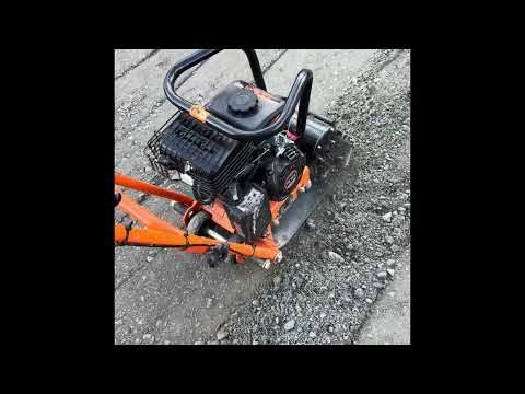 VEVOR plate compactor