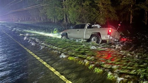 Emergency flood evacuations in Moncks Corner, Cane Bay told to shelter in place