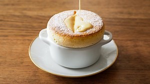 90K views · 208 reactions | This is the fluffiest, creamiest dessert ever! #Emojoie #asmr #asmrfood #asmrvideo #asmrrelax #asmrcooking #cooking #Recipe #baking #bakingfun #bakingrecipe #bakingrecipes #dessert #dessertrecipe #dessertrecipes #souffle #soufflerecipe #soufflerecipes #vanillasouffle | Emojoie | Facebook