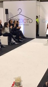 Done it with style..🤸🦿 #style #inspiration #daisymay #DisabledInfluencer #cartwheel #fashionshow #catwalkmodel | Daisy-May Demetre