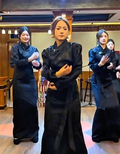 Beautiful Girls Dance ❤️ Mesmerizing Traditional & Modern Dance Performance