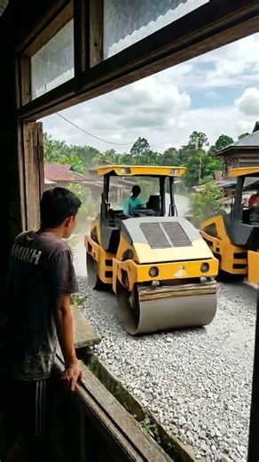 This Village Road Was All Dust—Watch the Incredible Transformation! 🚜🛣️