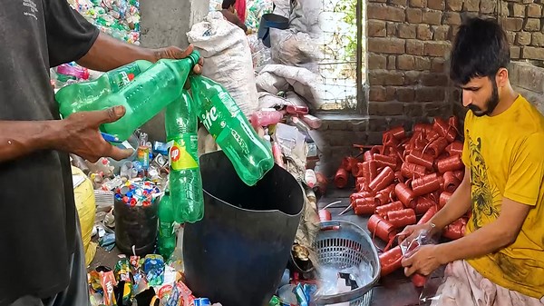 Transforming Waste Plastic Bottles Into Durable Rope Rolls