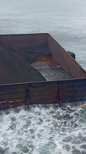 Maritime Fails on Instagram: "Just chilling 🥴 Follow for more: @maritime_fails #barge #sailor #ship #fail"