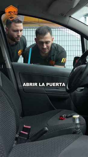 Os ha PASADO⁉️🤣 TALLERES EBENEZER #mecanico #refrigerante #humor #mecanicodeltiktok #combustible