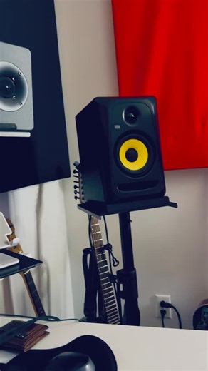 BLAQWAVE | 🎻🎺🎹🥁🎸🎙️ link in bio Québec | Victoriaville 🇨🇦 Code postal G6P 3H2 | Instagram