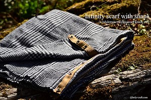 DIY infinity scarf with snaps--a Lululemon vinyasa scarf knockoff tutorial