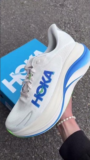 The HOKA Skyward X 2 ⚡️ A plated super trainer built for daily miles. #hoka #run #runningshoes