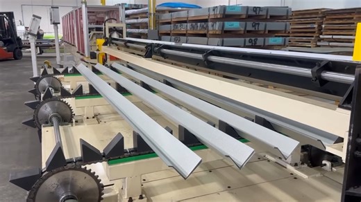 Custom Profile Roll Forming Machine Custom Profile Roll Forming Machine 2 1/2" High Speed Drip Roll Forming Machine with Auto S