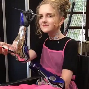 12K views · 522 reactions | Tilly lost both of her arms as a baby. Here she is applying make-up with her bionic arms before filming for a new TV ad which launches today..! Tilly is a superstar, ya'll  #HeroArm | Open Bionics | Facebook