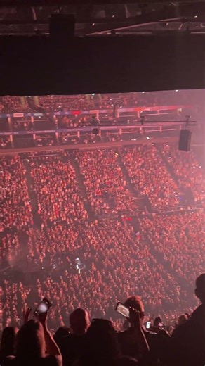 Rick Astley, O2 Arena London