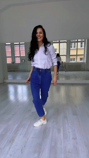 Electro Swing Dance Tutorial by Em Delacrem