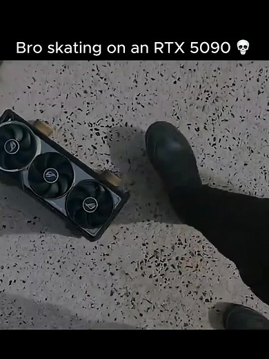 Bro that's RTX 5090 💀😭 #rtx5090 #pcbuild #pcsetup | rtx 5090