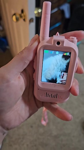 Turn curiosity into connection! Introducing Digitalk — the walkie talkie reimagined. Kids can chat, share, and explore together — no Wi-Fi, no phones, no screentime. Just pure imagination and adventure, anywhere they go. 🌎✨ 👉 The perfect gift for curious minds — only from MiniLabbies. | MiniLabbies