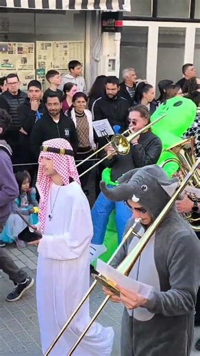 Η φιλαρμονική Βαρθολομιού στο Καρναβάλι της πόλης