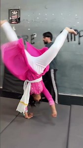 Single arm cartwheel #shortsviral #viral