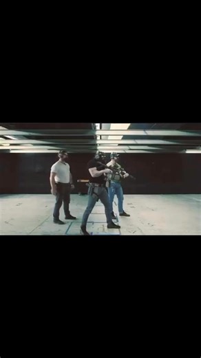 Former Special Air Service Operator Jay Cal on the range with @dj_shipley85 conducting Development Universal Shooting Standards Drills. - Follow UKSF for more | UKSF