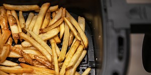 Cómo recalentar las patatas fritas para que queden crujientes y como recién hechas