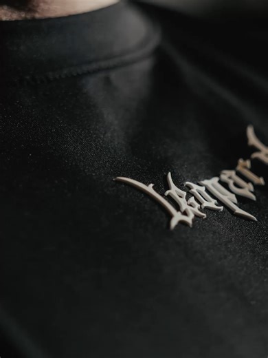 Advanced fabric technology | Advanced compression technology | Silicone-grip that secures THIS IS STRIKE OPS!